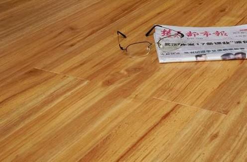 供應(yīng)優(yōu)質(zhì)的紅桐強(qiáng)化地板，優(yōu)質(zhì)的紅桐強(qiáng)化地板報(bào)價(jià)
