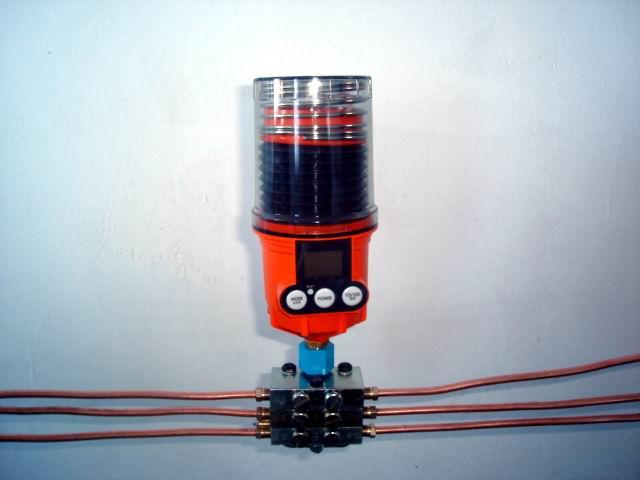 供應(yīng)多用途潤滑脂注脂器