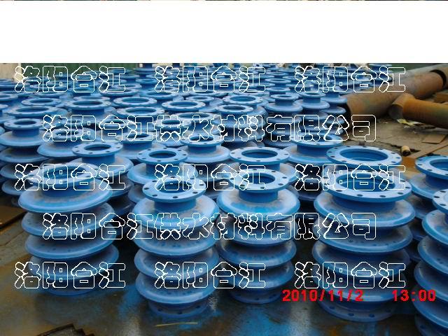 大波紋板盒型可限位伸縮補償器圖片