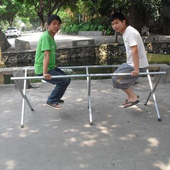 供應(yīng)2014江湖地攤折疊架折疊桌加工基地