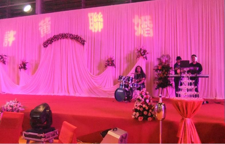 供應哪里有碟機出租舞臺燈光出租價格晚會的布置哪里有*價位多少