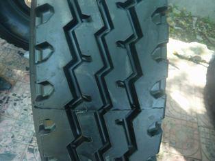 供應(yīng)全新重卡輪胎