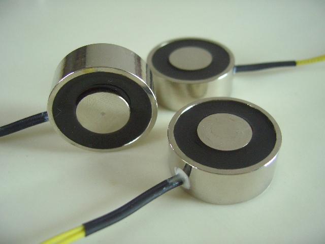 供應(yīng)起重電磁鐵吸盤電磁鐵H3012吸盤式電磁鐵