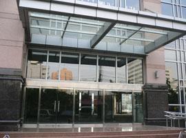 供應(yīng)南昌玻璃雨棚鋼結(jié)構(gòu)雨棚