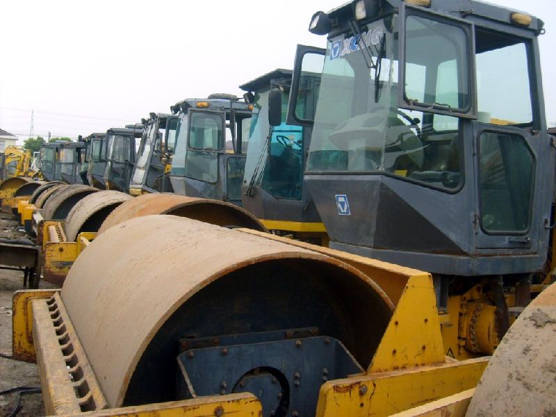 海南二手振動(dòng)壓路機(jī)市場(chǎng)圖片