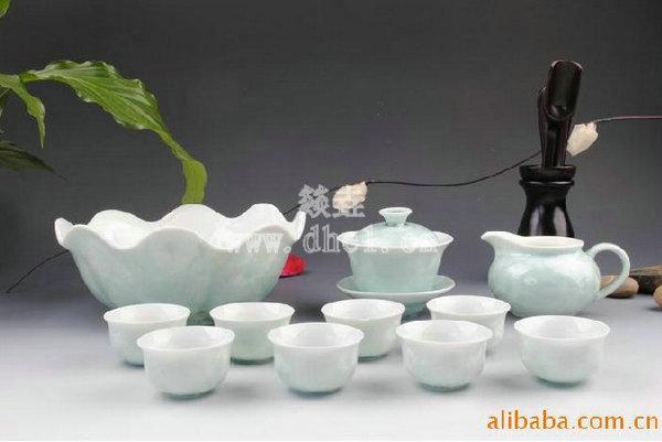 天蓝色结晶釉茶具图片