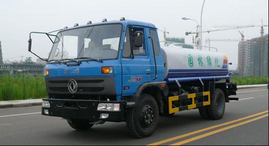 東風(fēng)145標(biāo)配灑水車圖片