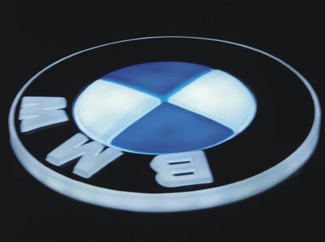 供應(yīng)寶馬標(biāo)牌，有機(jī)玻璃制品的廠家、亞克力標(biāo)識(shí)牌、標(biāo)識(shí)牌批發(fā)