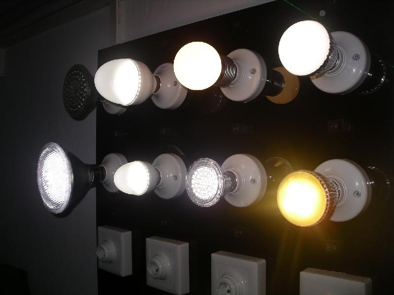 成都LED球泡燈圖片