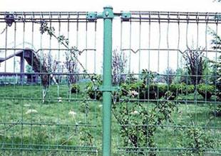 供應(yīng)雙圈護(hù)欄網(wǎng)，小區(qū)護(hù)欄網(wǎng)、小區(qū)隔離柵、市政隔離柵、園林防護(hù)網(wǎng)