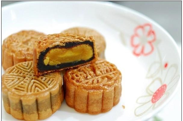 供應(yīng)月餅成型機(jī)月餅機(jī)月餅生產(chǎn)線