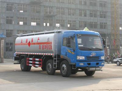 程力小三軸解放運(yùn)油車圖片