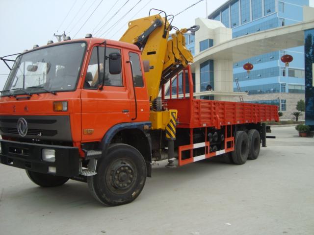 供應(yīng)價(jià)格*的10噸折臂吊哪里買？