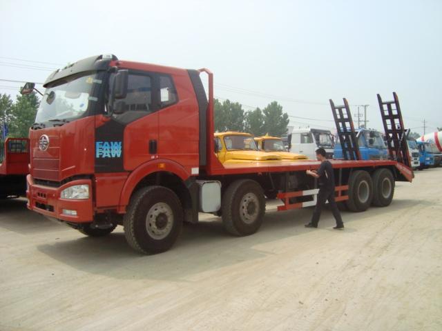 供應(yīng)大型挖掘機平板運輸車