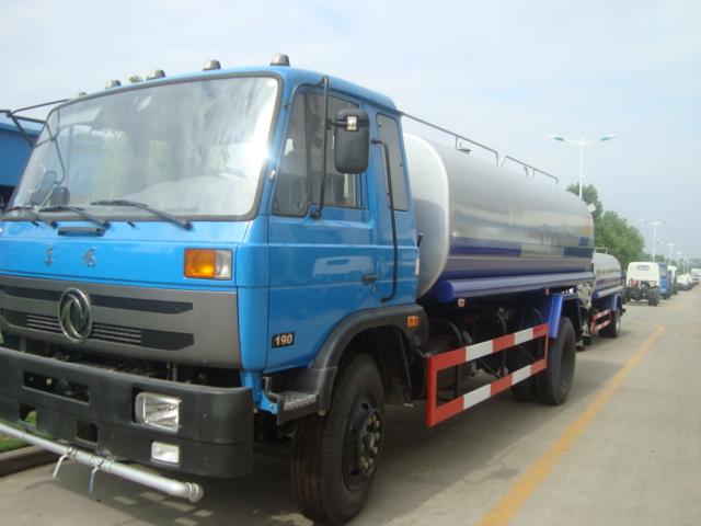 供應(yīng)東風(fēng)145灑水車降價大促銷