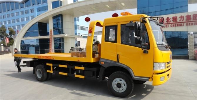 供應(yīng)解放一拖二道路清障車(chē)