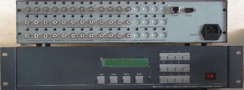 供应8进4出立体声音视频切换器