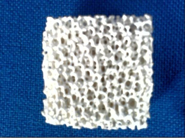 供應(yīng)鑄鋁用泡沫陶瓷過(guò)濾網(wǎng)