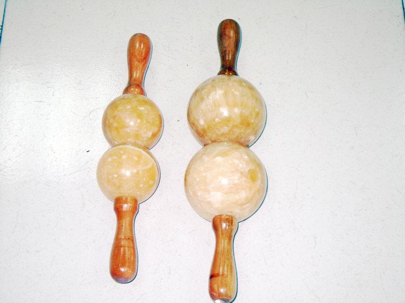 供應(yīng)玉石滾背器