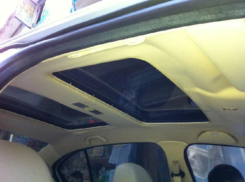 四川南充改裝汽車天窗圖片