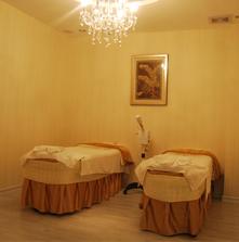 供應(yīng)上海*的美容化妝學(xué)校