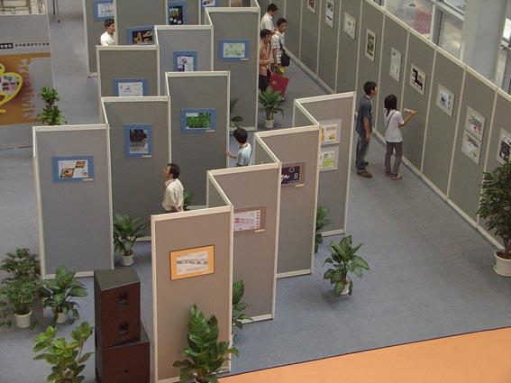 供應(yīng)大學(xué)生*書畫攝影展板租