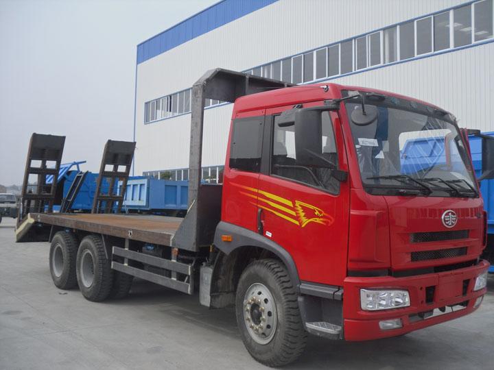 供應70挖機80挖機平板運輸車選勁卡｜東風勁卡小型挖掘機*平板拖車