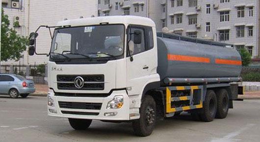 供應(yīng)東風雙橋油罐車多少錢廠家提供圖片