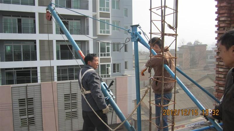 供應(yīng)便移式升降機甩吊三角吊機快速吊機