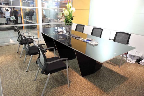 供應(yīng)網(wǎng)布會議椅 辦公座椅 辦公椅 多功能椅 公共座椅 休閑椅 戶外椅