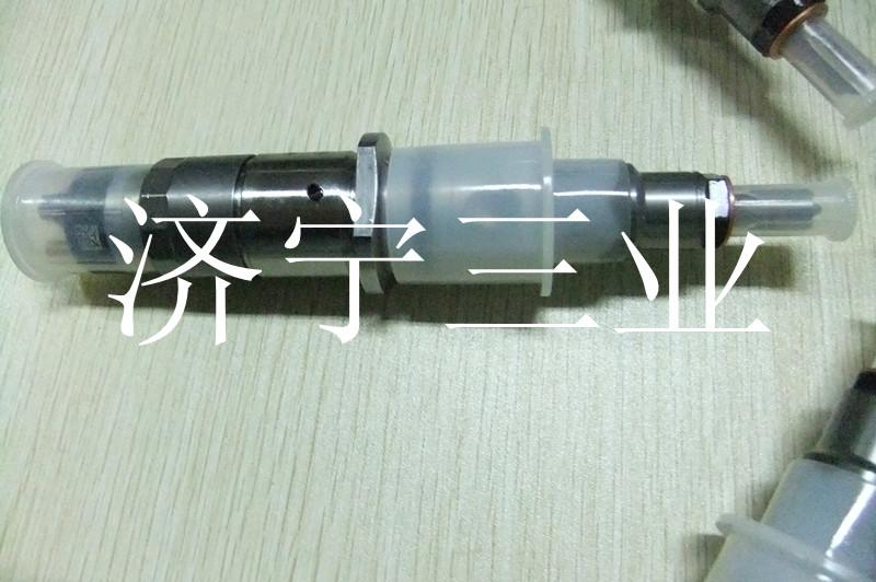 供應(yīng)小松挖掘機(jī)PC300-7噴油器