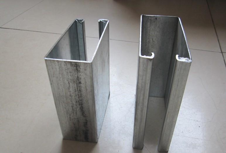 供應(yīng)工業(yè)卷簾門導(dǎo)軌12cm導(dǎo)軌