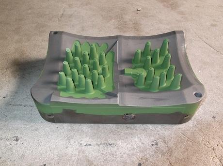 供應(yīng)東莞深圳模具噴鐵氟龍?zhí)胤?  title=