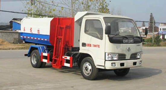 供應(yīng)福田國四掛桶式垃圾車/福田4-5立方掛桶垃圾車