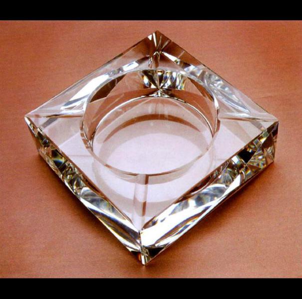 供應(yīng)廣州煙灰缸廠家，水晶煙灰缸，廣州水晶煙灰缸，廣東水晶煙灰缸