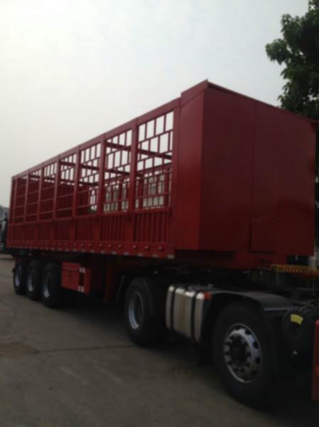 供應(yīng)用于貨物運(yùn)輸?shù)闹貞c13米欄板半掛車(chē)價(jià)格出口半掛車(chē)實(shí)時(shí)報(bào)價(jià)