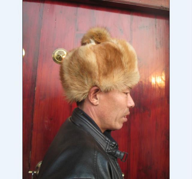 供應(yīng)*皮帽子羊皮帽子狗皮帽子皮毛一體