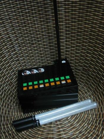 供應(yīng)互動閃光棒中控?zé)晒獍舭l(fā)光棒