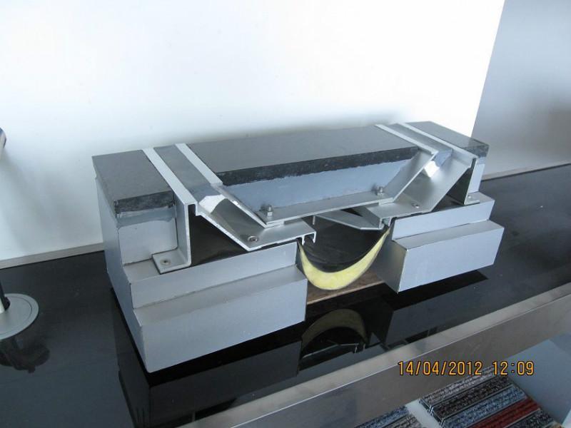 供應(yīng)東莞地面抗震變形縫