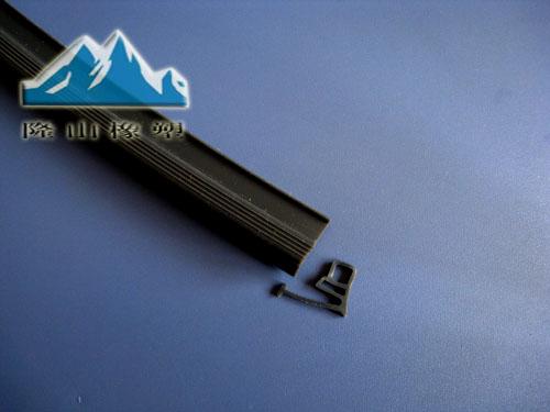 供應(yīng)優(yōu)質(zhì)門硅膠門封密封條