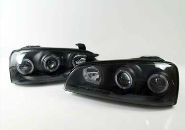 供應(yīng)濟(jì)南改燈現(xiàn)代伊蘭特?zé)舾臐?jì)南夜光眼改燈店