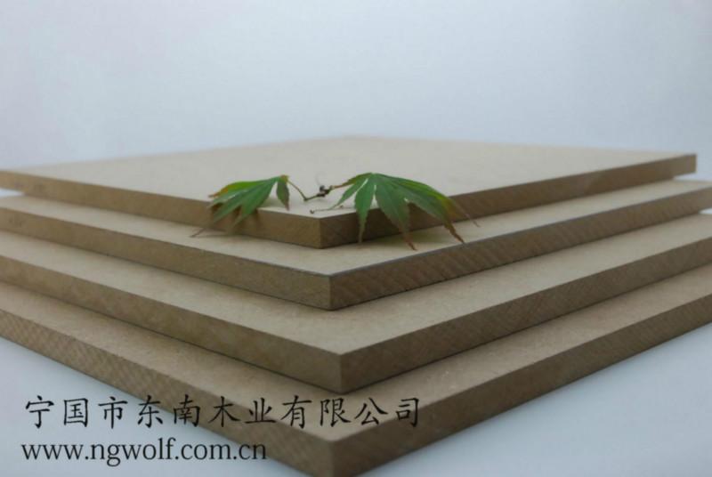 4.7mmE2級密度板纖維板高密度板 廠家直銷 雕刻鏤銑