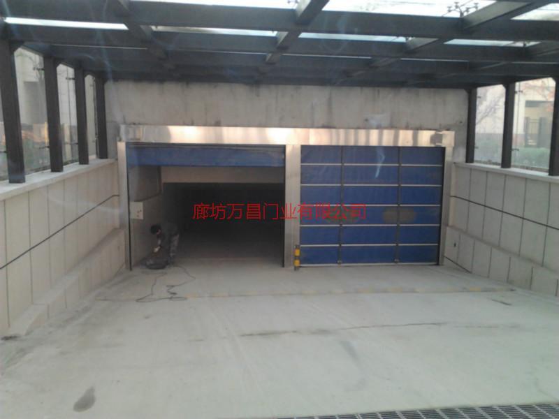 供應(yīng)快速堆積門廠家直銷
