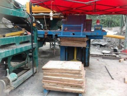 供應福建寧德自動上板機