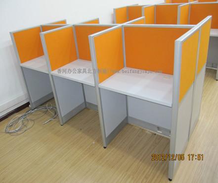 供應(yīng)各種規(guī)格屏風(fēng)一對(duì)一培訓(xùn)桌