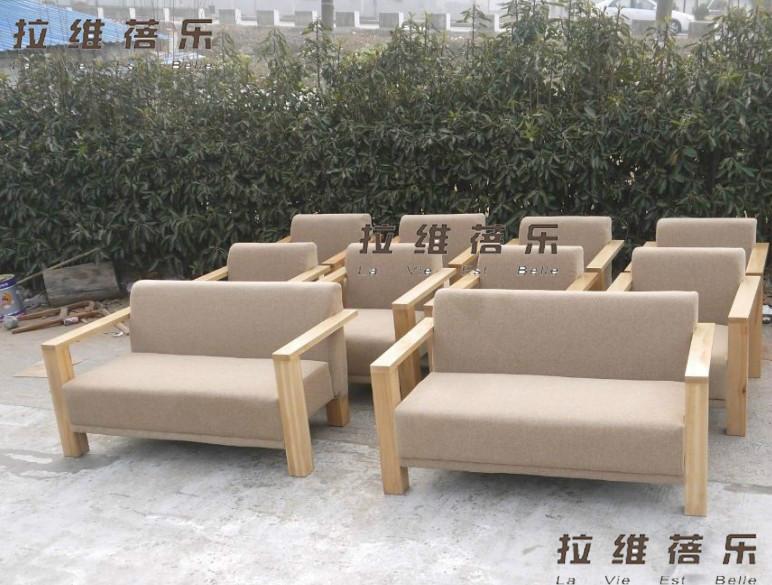 咖啡廳實(shí)木沙發(fā)星巴克實(shí)木沙發(fā)圖片