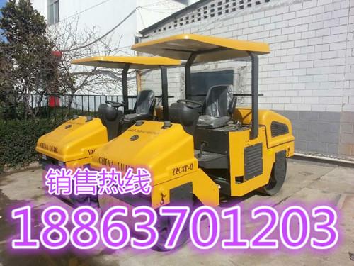 3噸小型壓路機圖片