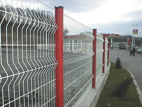 北京*的雙邊絲護(hù)欄網(wǎng)框架護(hù)欄網(wǎng)隔離柵生產(chǎn)廠家