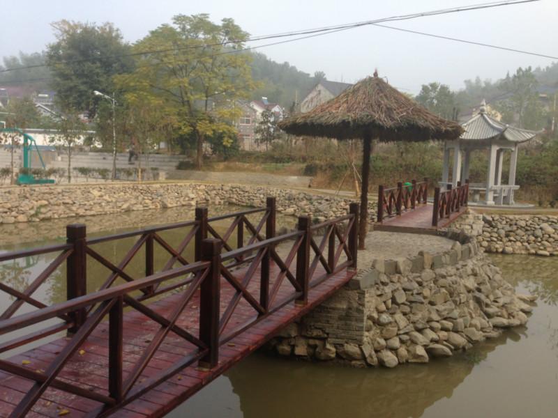 *設(shè)計(jì)制作景觀池的建筑