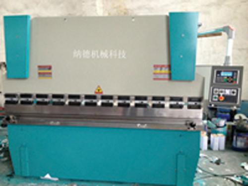 WC67K-63T/2500液壓數(shù)控折彎?rùn)C(jī) 折彎?rùn)C(jī)廠家 湖北折彎?rùn)C(jī)